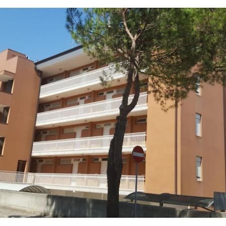 Appartamento Park Residence Lignano Sabbiadoro Ngoại thất bức ảnh